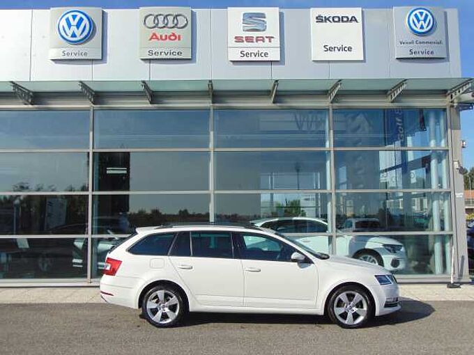 SKODA Octavia 2.0 TDI CR DSG Wagon Style